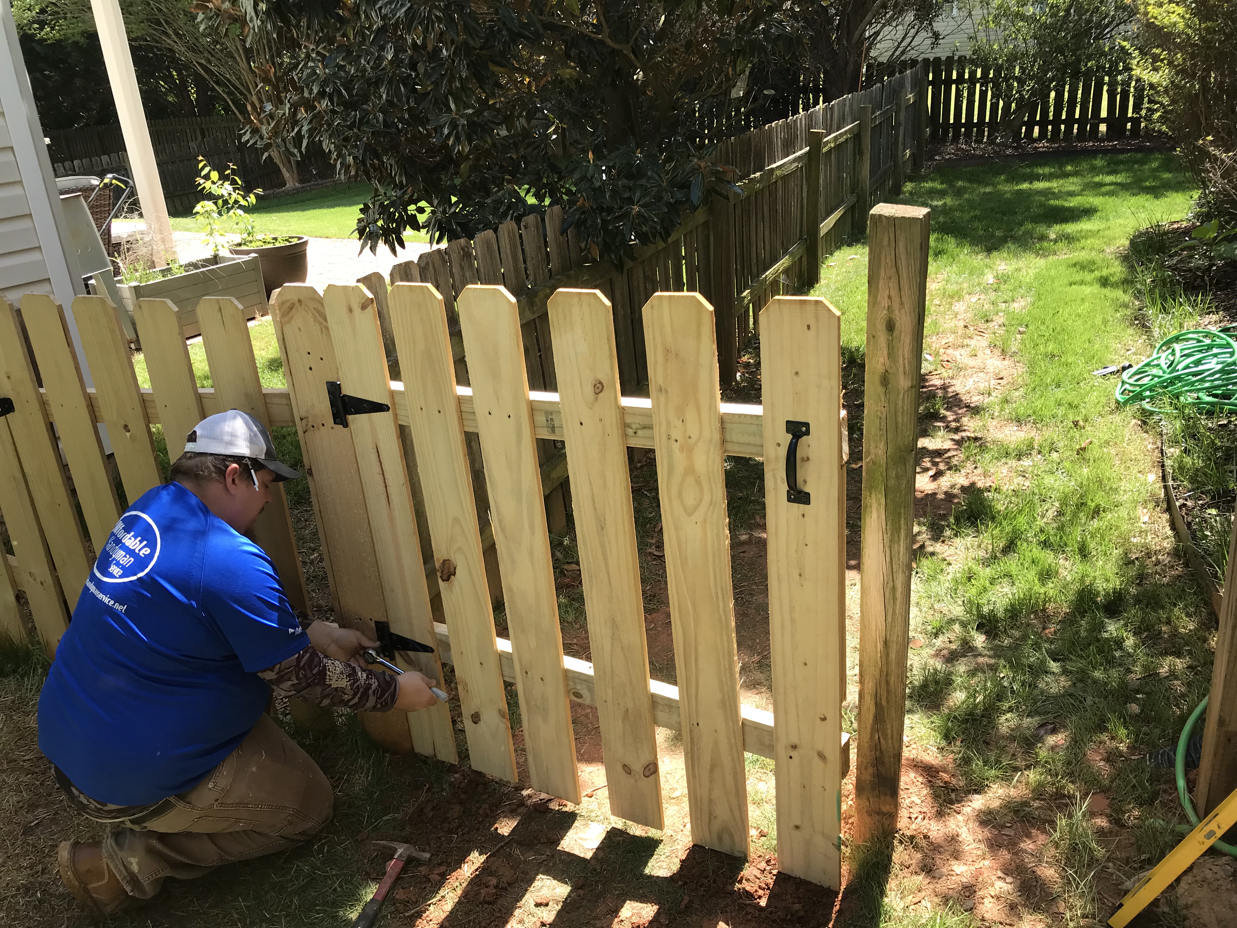 Fixing Fence